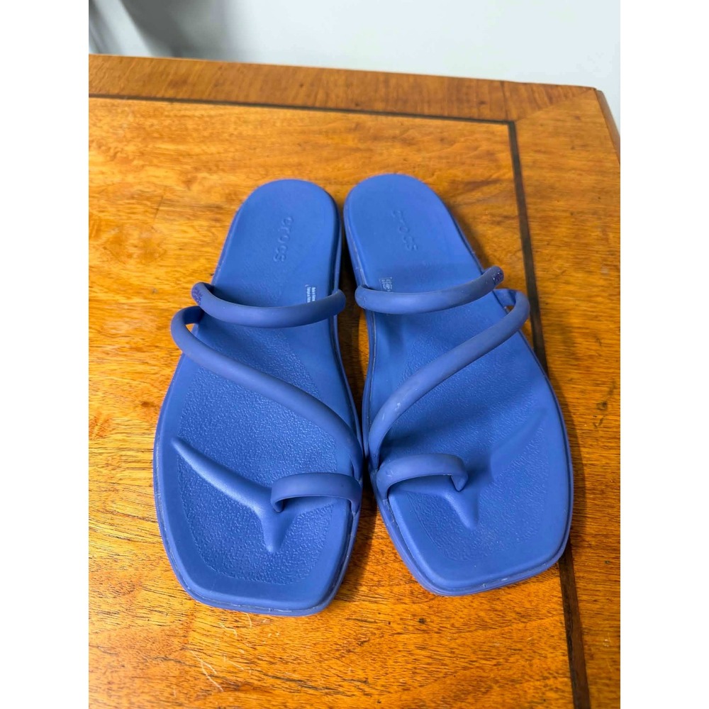 Crocs Womens 8 Blue Miami Toe Loop Sandals Strappy Square Toe Flat Slides